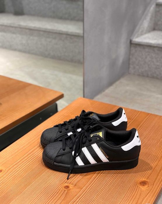 Buty Adidas Superstar Foundation r.43