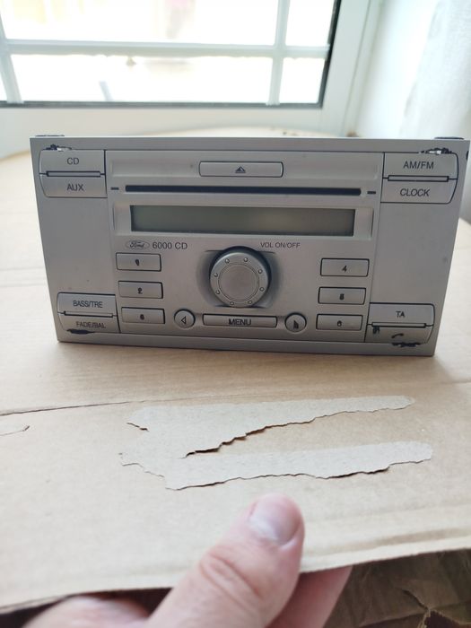 AutoRadio l Ford 6000 CD