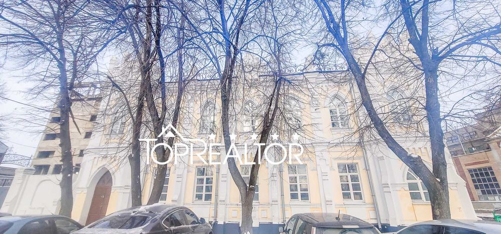 Продаж 2-поверхової будівлі під медцентр | Чоботарська | Центр