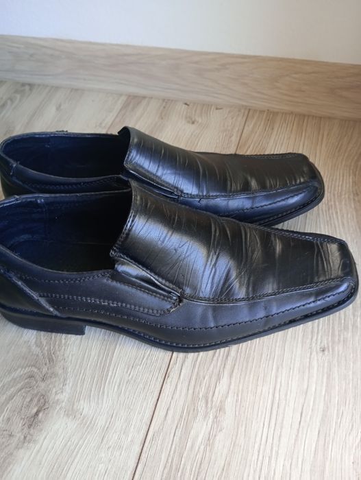 Buty do garnituru 42