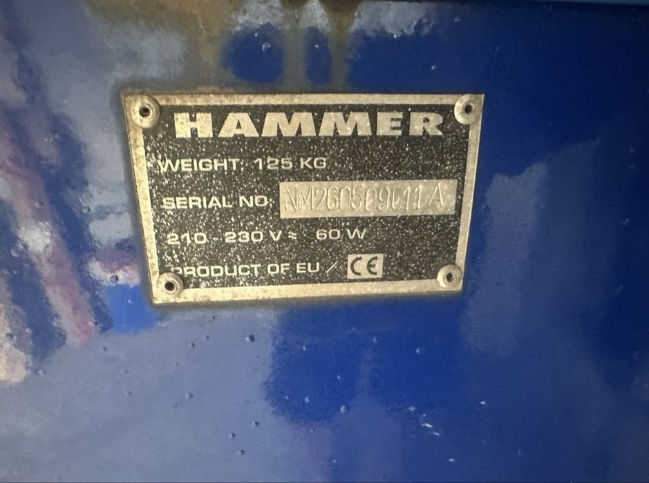 Automat zarobkowy młot butelka