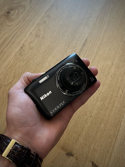 як НОВИЙ Nikon s3500 з комплектом!
