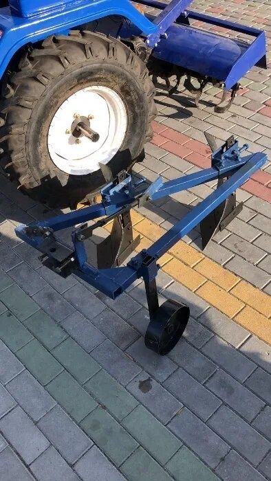 Мототрактор Зубр Т-25 с фрезой и плугом. мощный мини трактор Zubr