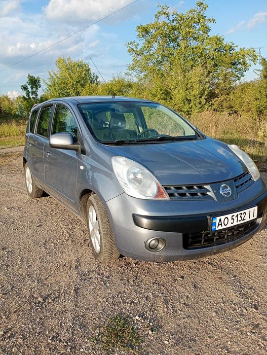 Nisan Note 1.4 бензин 2007