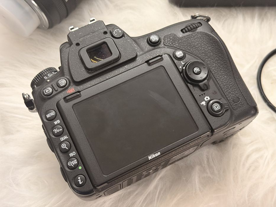 Nikon D750 + bateria extra + sigma 18-200mm c/filtro UV