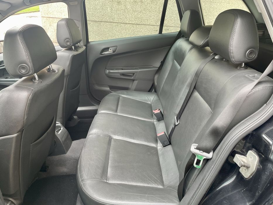 Opel Astra 1.9 CDTI 150cv 6V Teto Panoramico NOVA