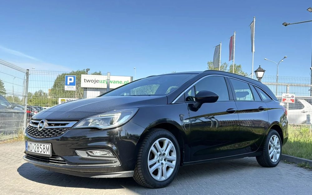 Opel Astra SalonPL/ Climatronic/ CarPlay/ Tempomat/ LED/ PDC/ Intell LINK