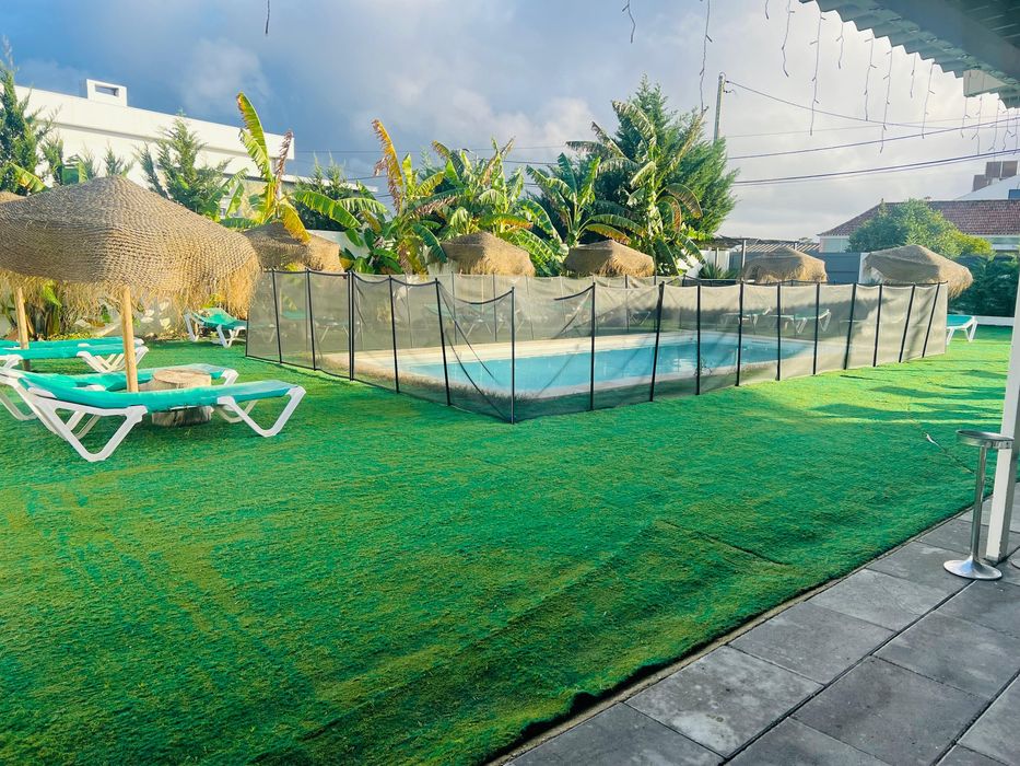 [Ler anuncio]Aluga-se espaço para Festas e Eventos com piscina