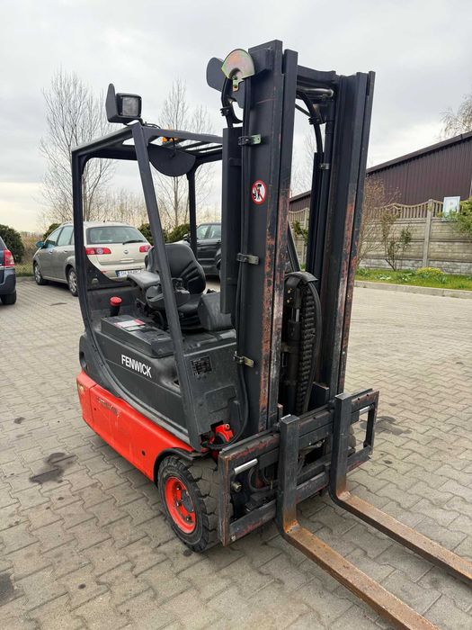 wózek widłowy elektryczny LINDE E16C-02 Triplex 4.60m 1600kg przesuw 2006' przebieg 4500mtg