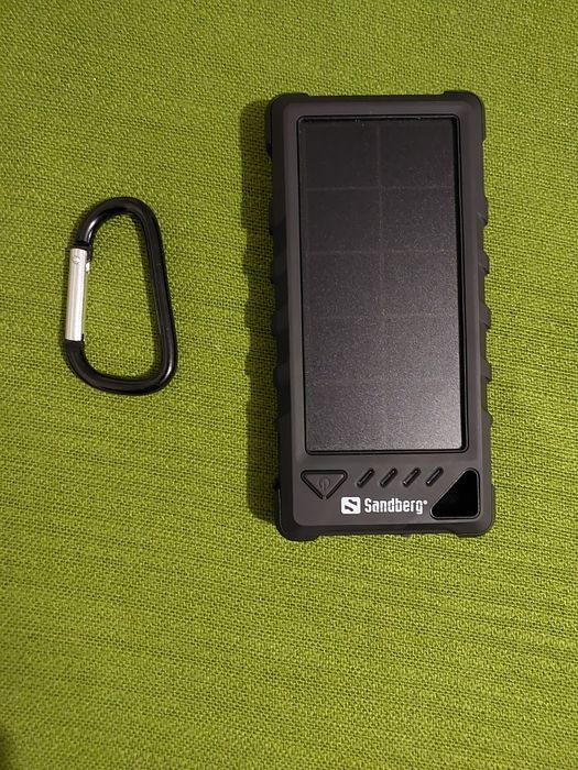 Повербанк SANDBERG датский на 16000 mAh походный с солнечной батареей.