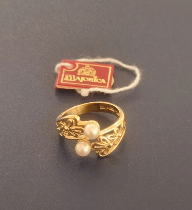 Anel com pérolas - Majorica - Banho de ouro