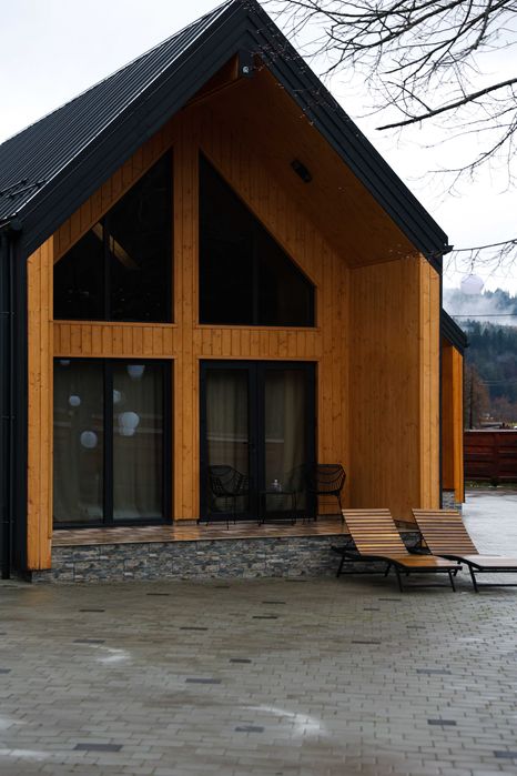 Сучасний котедж в мальовничому місці біля Східниці  Гори Карпати