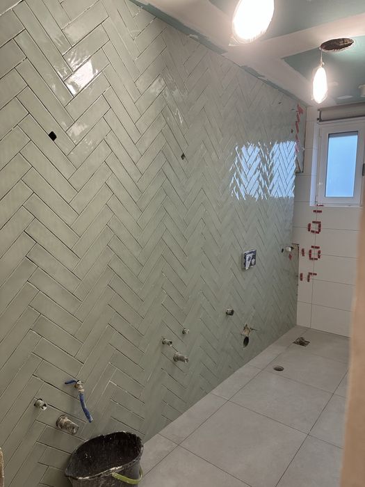Ladrilhador, ceramicas, ladrilhos, pavimento