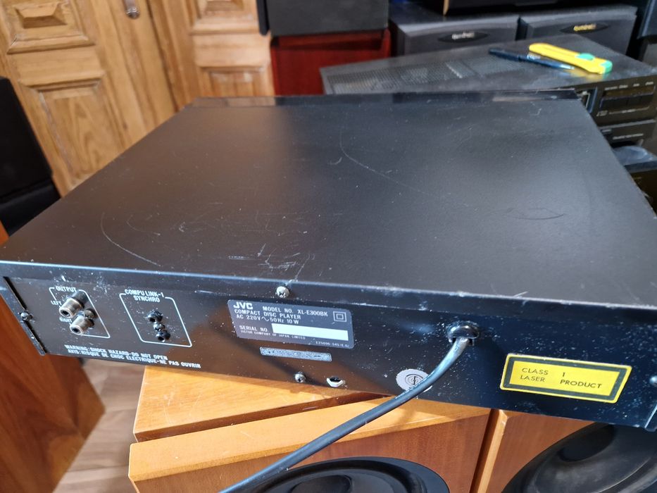Odtwarzacz plyt CD JVC