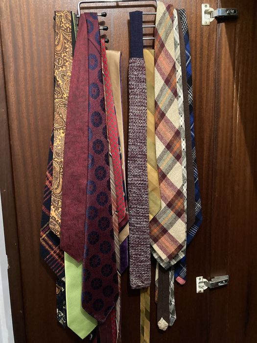 Conjunto de gravatas - 2 cabides de gravatas de diverso padrões