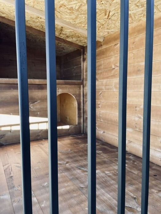 Якісний вольєр для собак, розміром 2.30*1.20