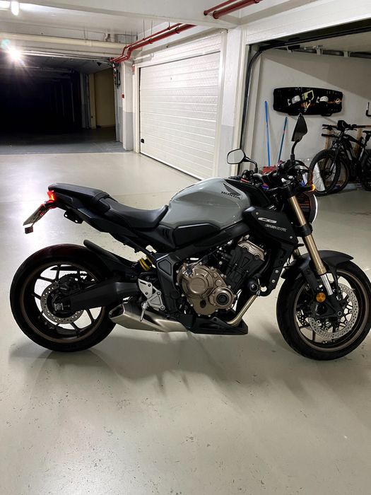 Honda CB650R 2022 - Extras