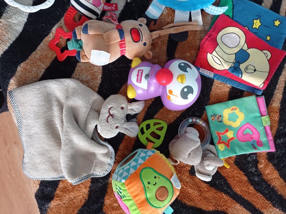Paka Mix zabawek niemowlęcych