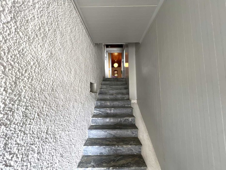 Alugo Quarto mobilado com despesas incluídas