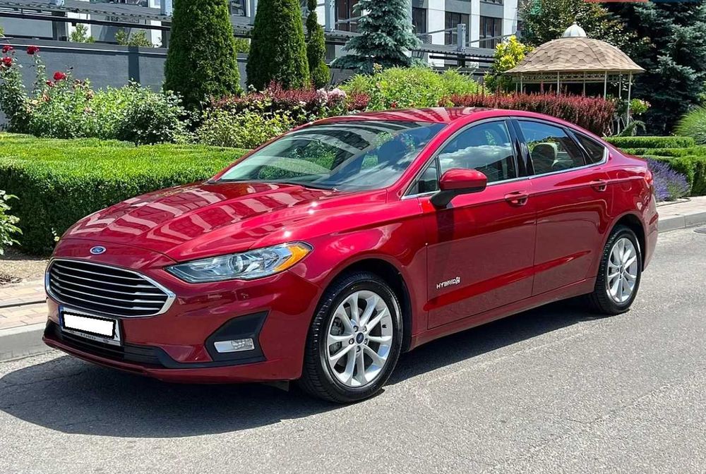 Аренда авто Гібрид Ford Fusion від 900грн/день оренда под такси