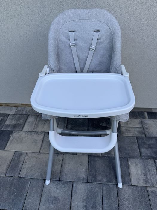 Продам стільчик для годування carrello  indigo