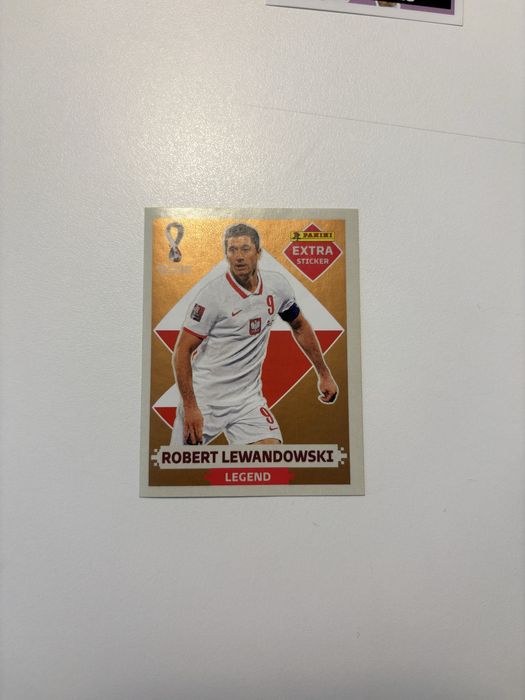 Robert lewandoski legend bronze