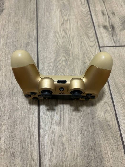 Оригінальні джойстики до Playstation 4