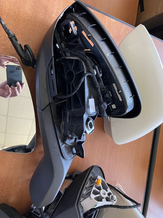 Деталі дзеркала Volkswagen ID4 ID6 будь-які запчастини