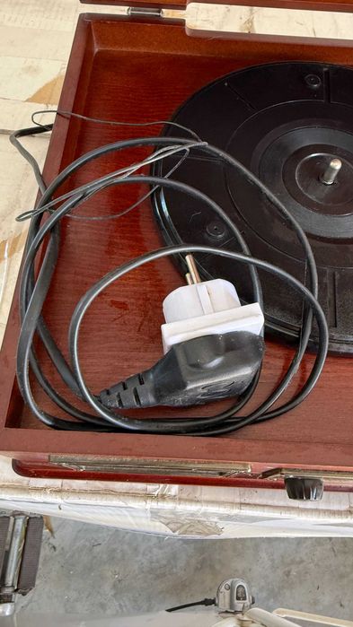 Steepletone Norwich Rádio AM/FM e Gira-Discos Retro | Funciona Perfeitamente