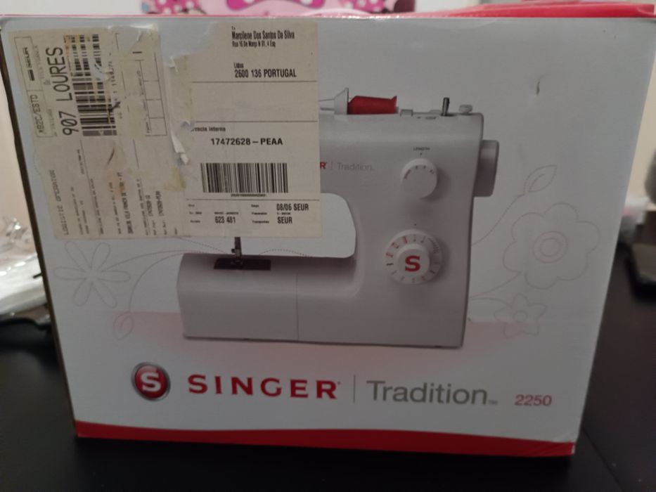 Vendo máquina de costura