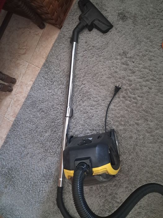 Aspirador Confortec 500W