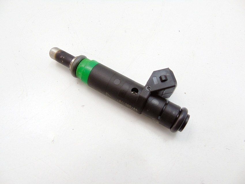 Wtryskiwacz Paliwa 4.4 N62 Bmw 5 6 7 X5 E60 E61 E63 E64 E65 E66 7525721