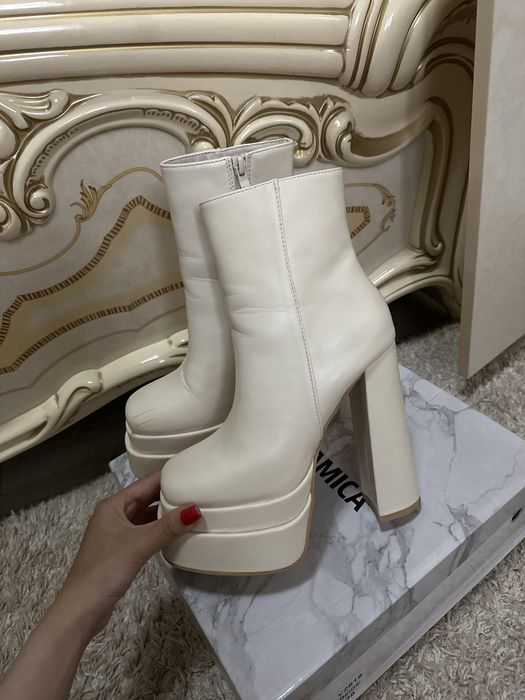 Продам очень красивые ботинки