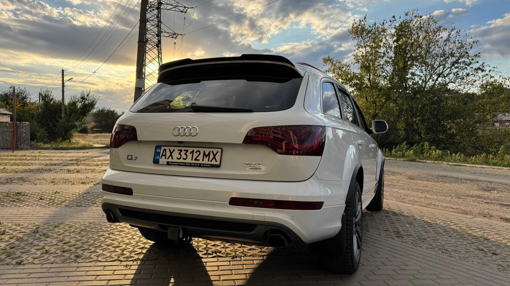 AUDI Q7 Prestige 2014
