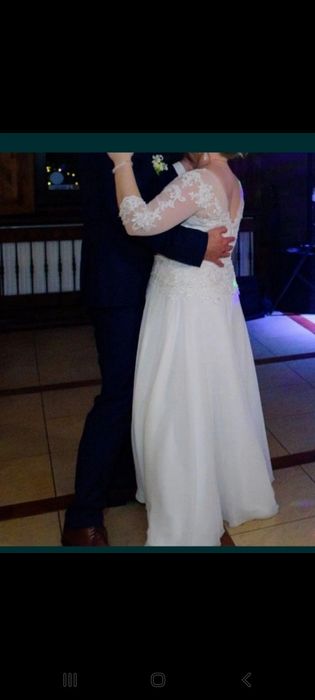 Suknia ślubna      .