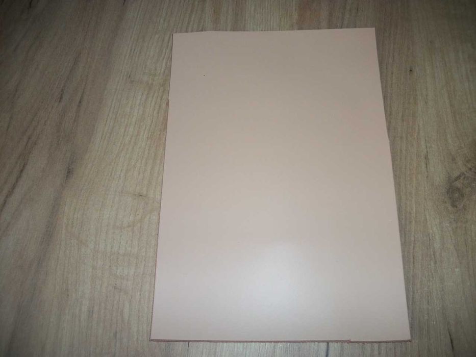 SKÓRA BYDLĘCA BEŻOWA NATURALNA 31x20 cm format A-4 ok 3MM gruba