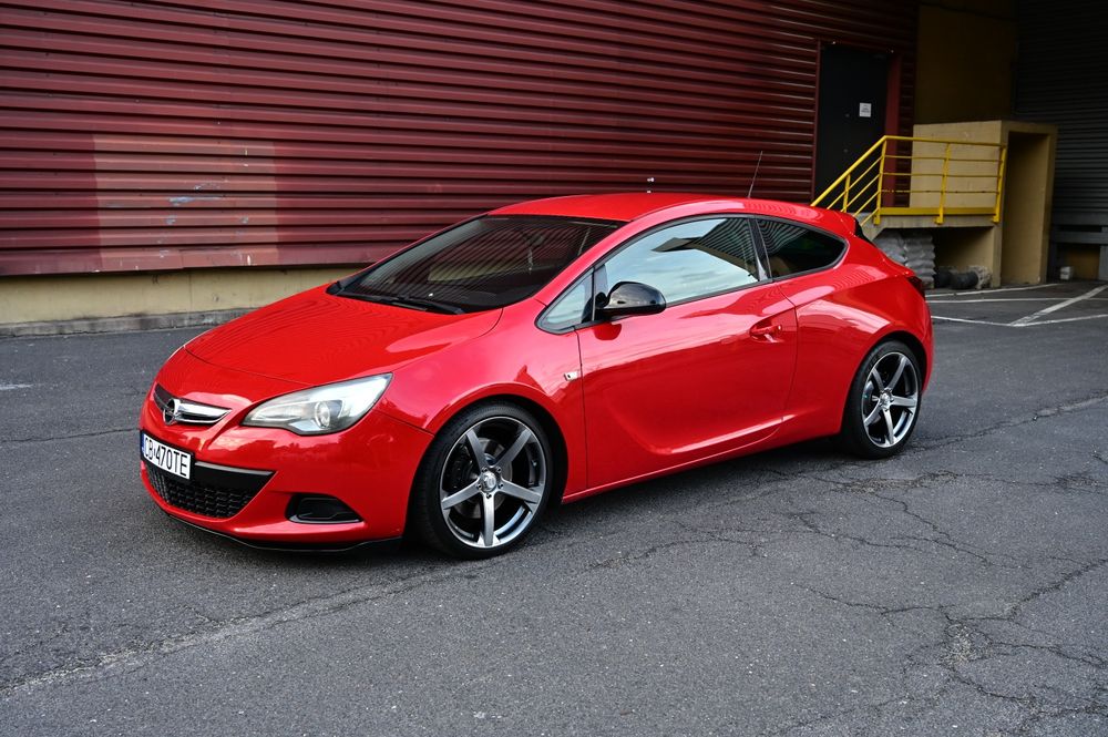 Opel Astra J GTC ,165 koni, Android, 19" felgi