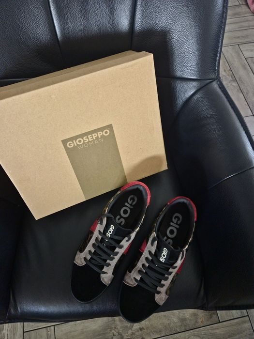 Sneakersy Gioseppo damskie rozm. 37/38