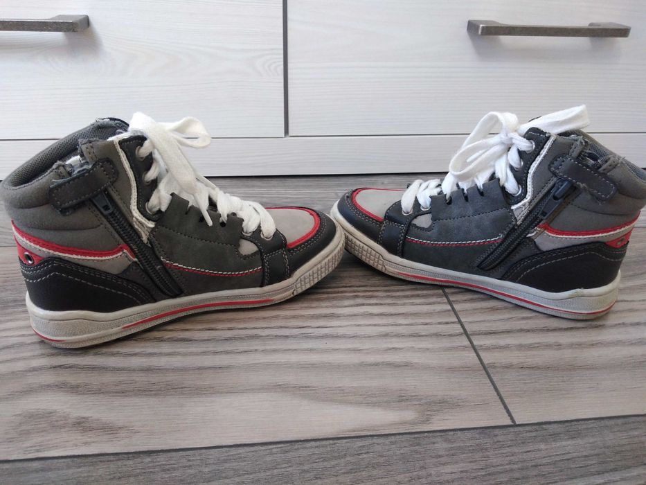 Adidasy za kostkę rozmiar 28 w bardzo dobrym stanie