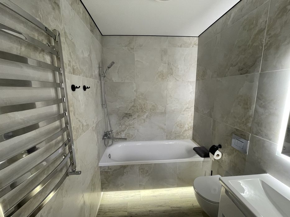 ОЗЕРО ЛЮКС. Вільна з 26.01.26