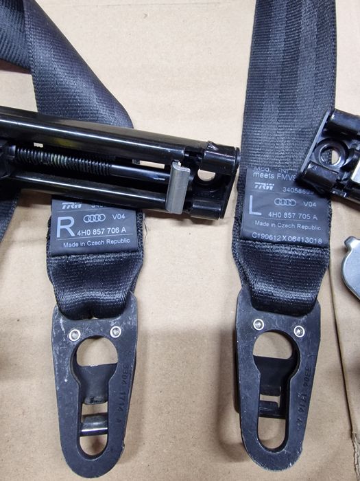 Pas bezpieczenstwa audi a8 d4 dociagi kombajn prawy lewy przod kpl
