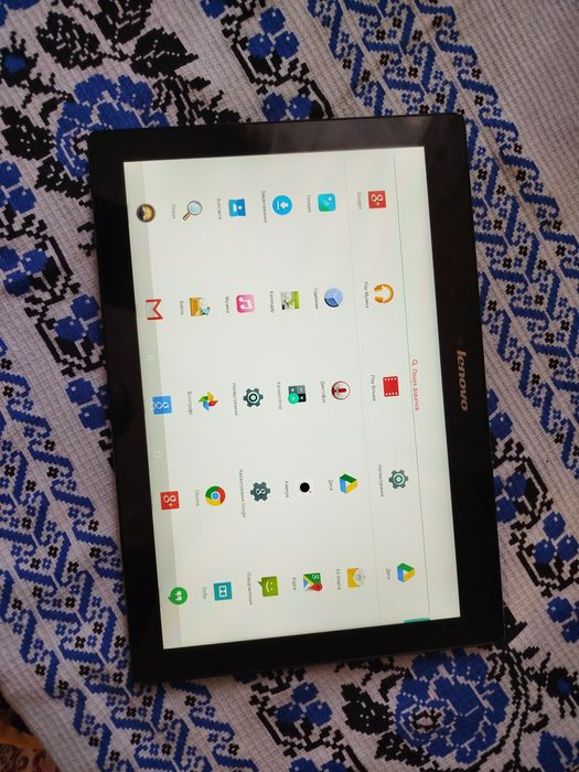 Планшет Леново TAB2 10 дюймів Lenovo TB2-70L TAB 2G+16GBL-UA