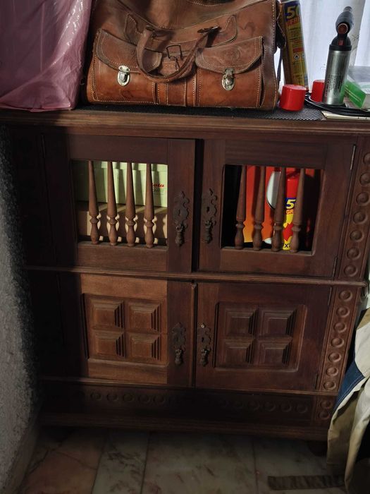 Móvel de hall de entrada.