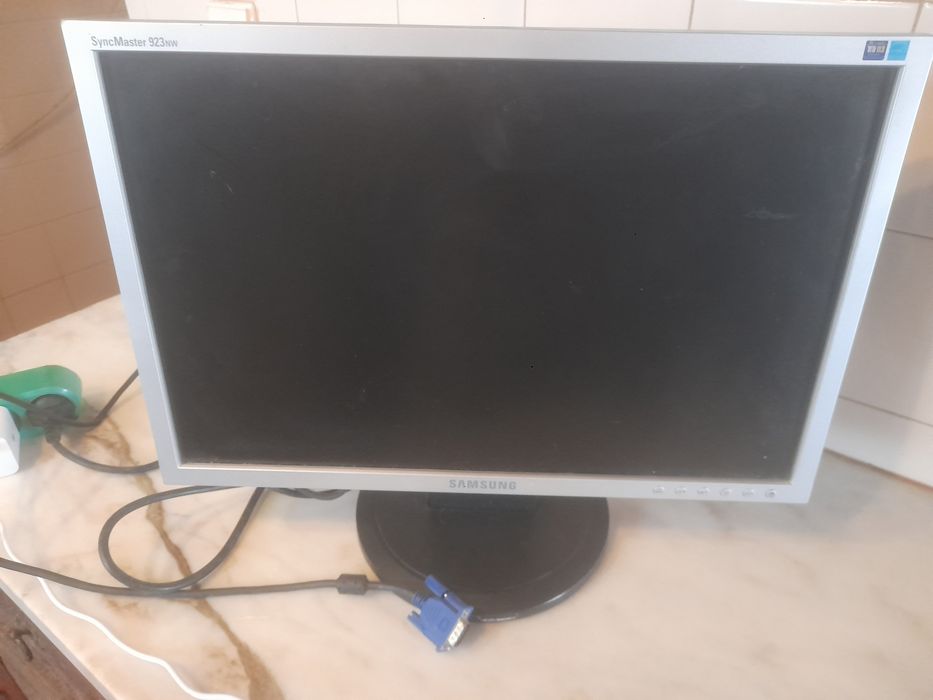 Samsung SyncMaster 923 Monitor511849498831104007