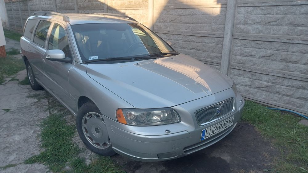 Samochód volvo v70   2,4