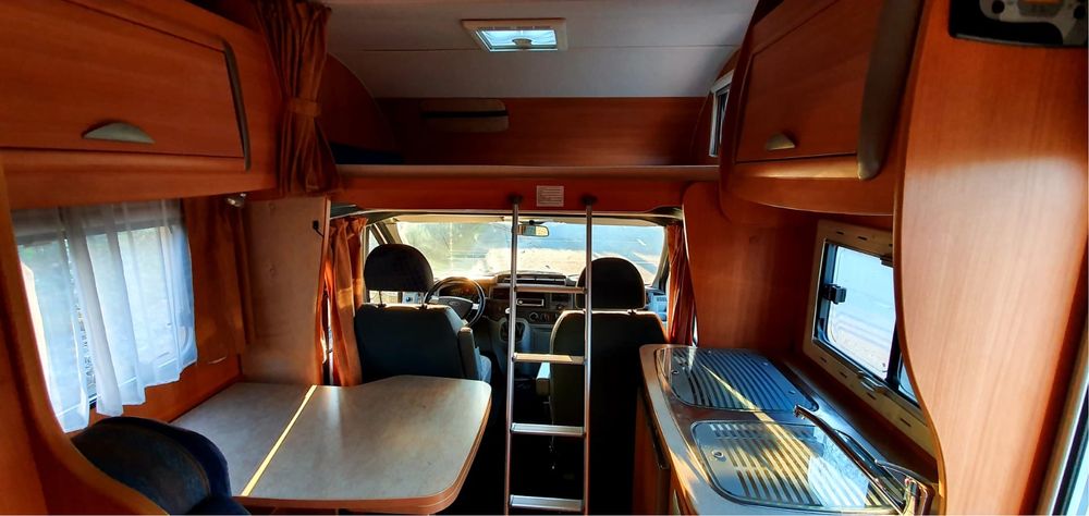 Autocaravana Ford Transit 2008 – 91.000 km – 4 Lugares