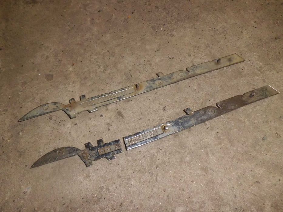 Cтеклышки подфарников ГАЗ-69, Газ-51, ЗиЛ-157. Шильдик Жигули.