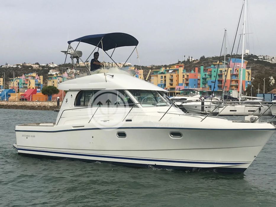 Beneteau Antares 10.80