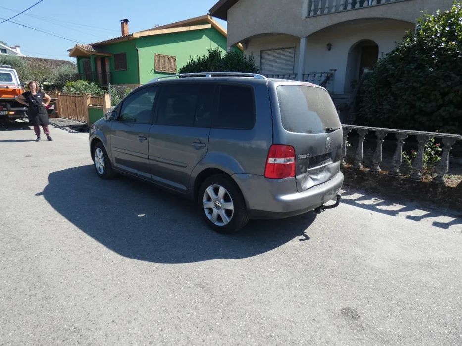 Vw Touran de 2006 para peças