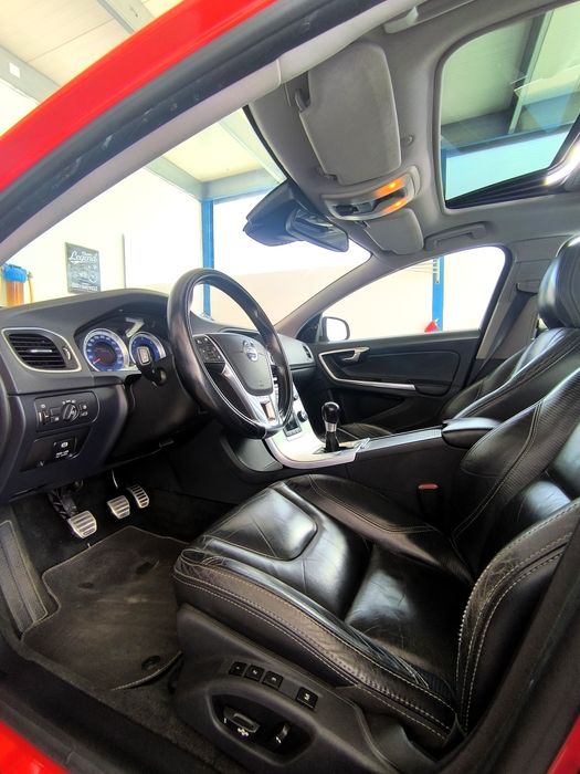 Volvo V60 D3 RDesign 163cv - TROCO